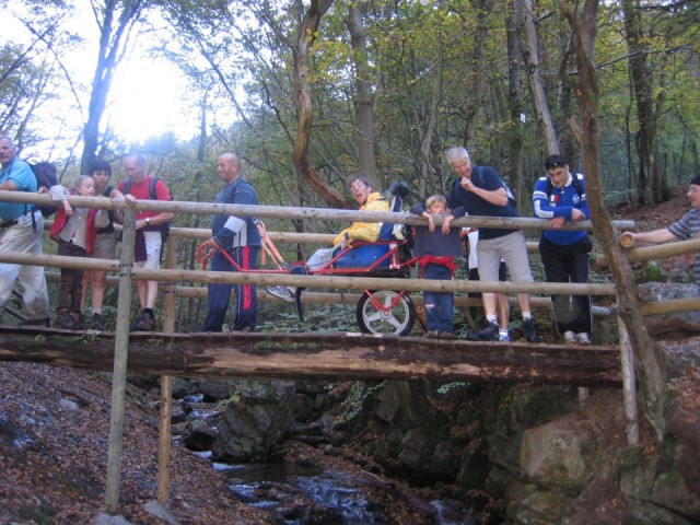 Randonnées très sportives avec joëlettes dans le Ninglinspo en 2007