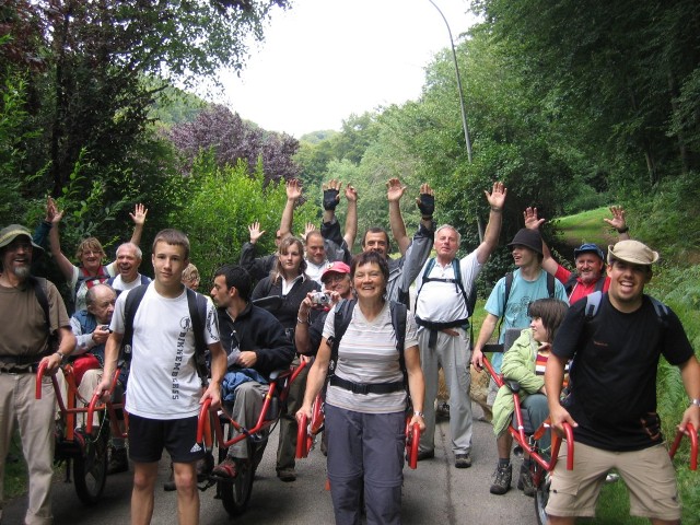 Randonnées sportives avec joëlettes en Petite Suisse luxembourgeoise en 2007