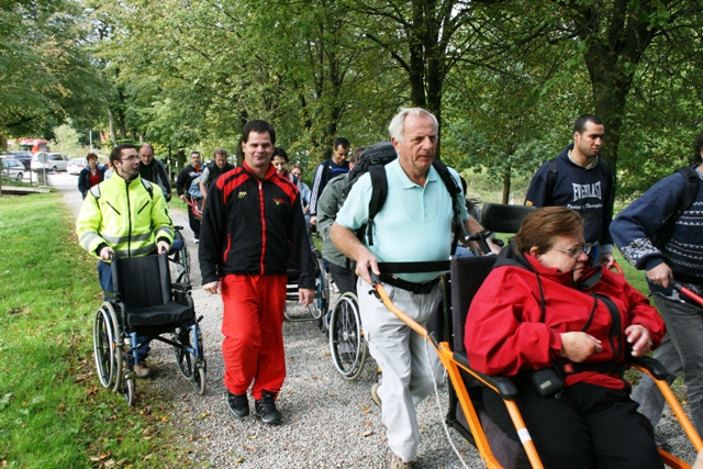 randonnée sportive avec joëlettes, Bérinzenne, 2011