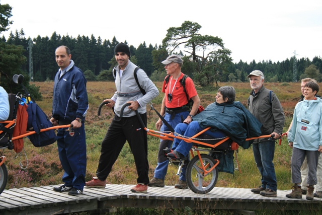 randonnée sportive avec joëlettes, Bérinzenne, 2011