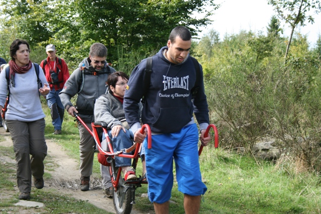 randonnée sportive avec joëlettes, Bérinzenne, 2011