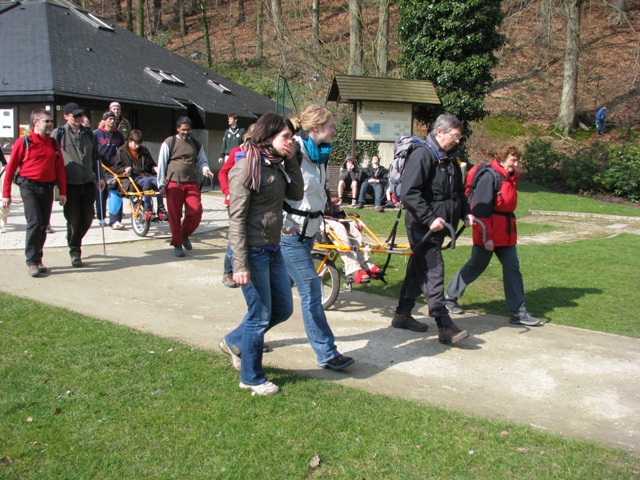 randonnée sportive avec joëlettes, Louvain-la-Neuve, 2011