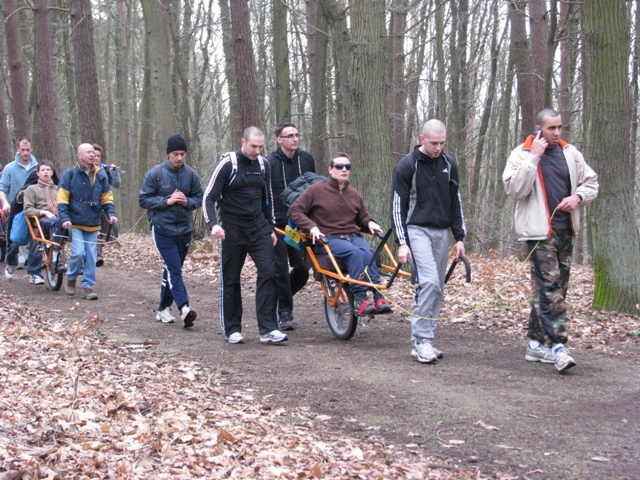 randonnée sportive avec joëlettes, Louvain-la-Neuve, 2011