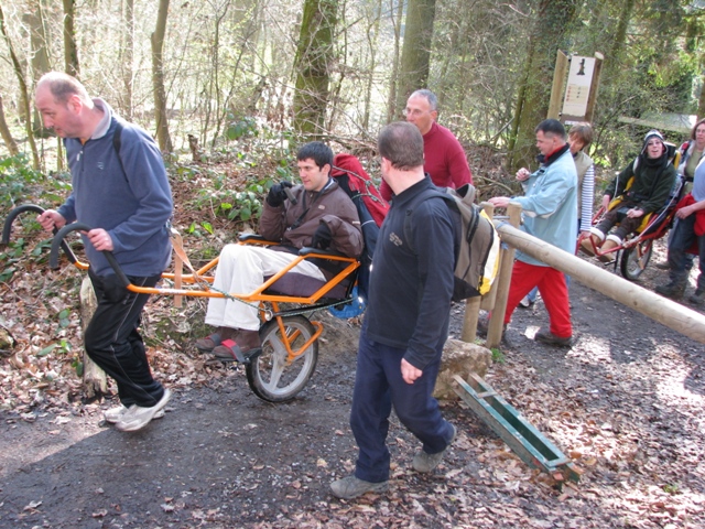 randonnée sportive avec joëlettes, Louvain-la-Neuve, 2011