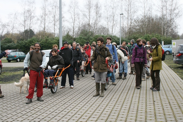 Randonnée sportive avec joëlettes, Louvain-la-Neuve, 2011