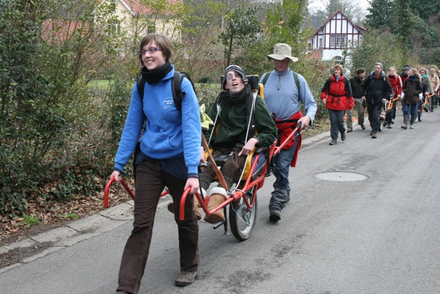 Randonnée sportive avec joëlettes, Louvain-la-Neuve, 2011