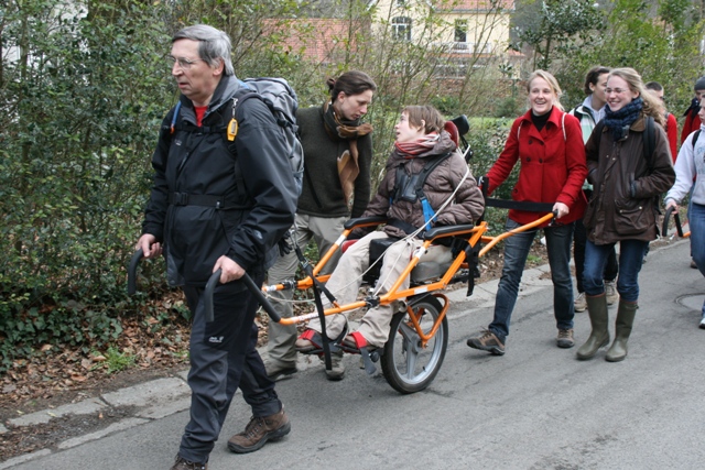 Randonnée sportive avec joëlettes, Louvain-la-Neuve, 2011