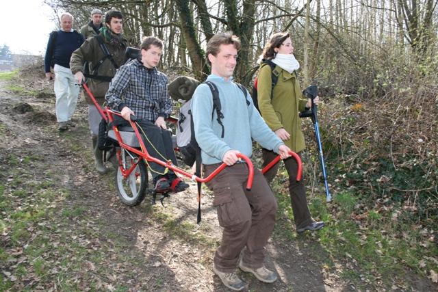 Randonnée sportive avec joëlettes, Louvain-la-Neuve, 2011