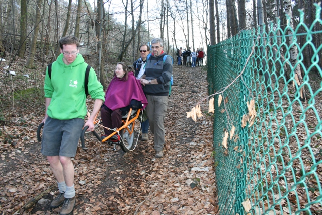 Randonnée sportive avec joëlettes, Louvain-la-Neuve, 2011