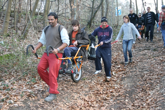 Randonnée sportive avec joëlettes, Louvain-la-Neuve, 2011