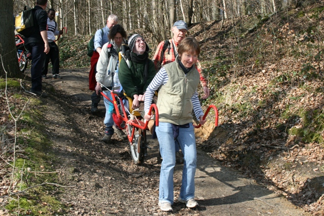 Randonnée sportive avec joëlettes, Louvain-la-Neuve, 2011