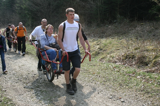 Randonnée sportive avec joëlettes à Bure, 2011