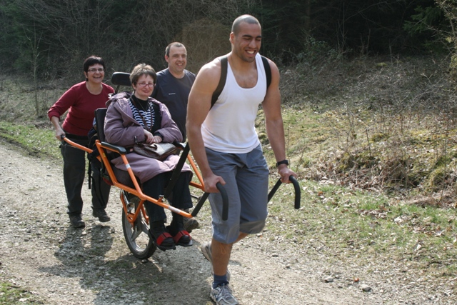 Randonnée sportive avec joëlettes à Bure, 2011