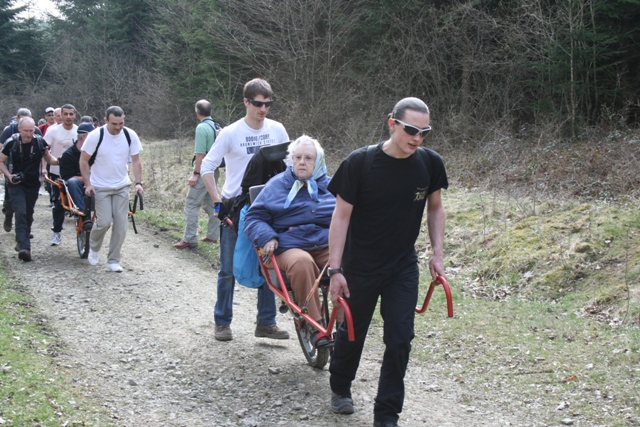 Randonnée sportive avec joëlettes à Bure, 2011