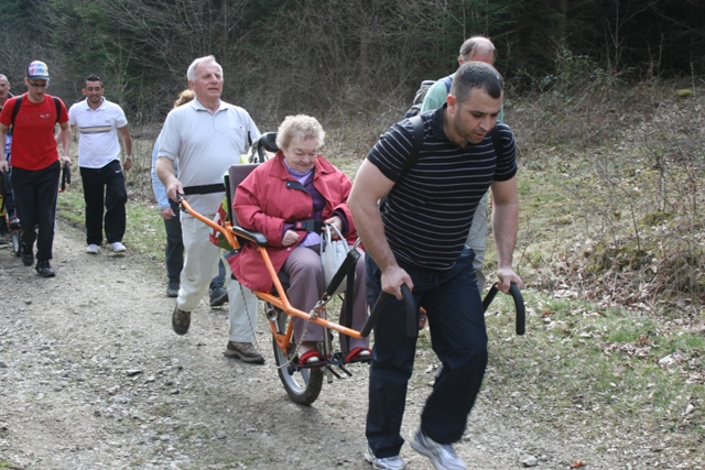 Randonnée sportive avec joëlettes à Bure, 2011