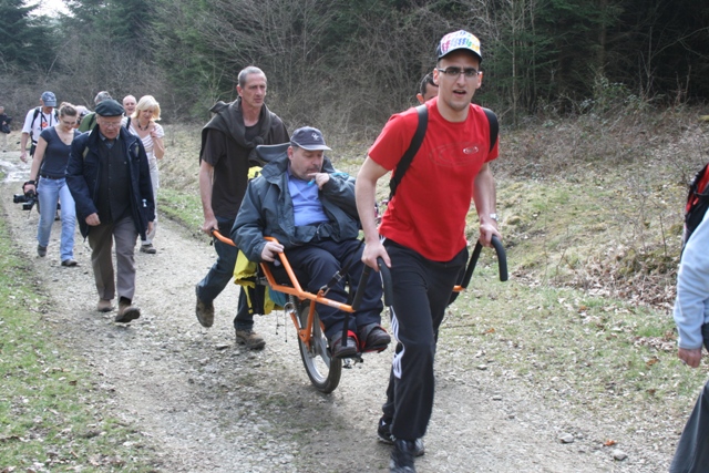 Randonnée sportive avec joëlettes à Bure, 2011