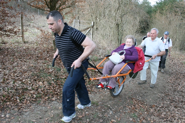 Randonnée sportive avec joëlettes à Bure, 2011