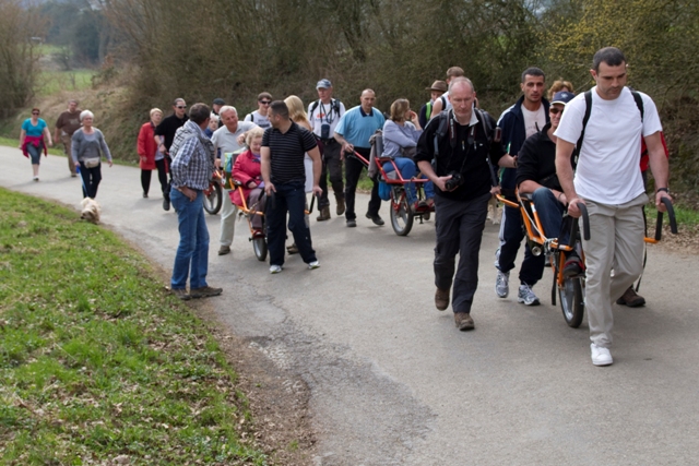 Randonnée sportive avec joëlettes, Bure, 2011