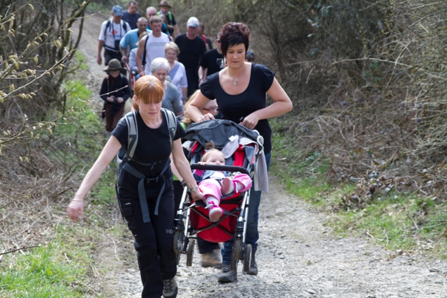 Randonnée sportive avec joëlettes, Bure, 2011