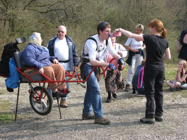 Randonnée sportive avec joëlettes, Bure, 2011