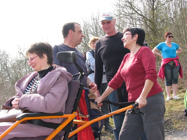 Randonnée sportive avec joëlettes, Bure, 2011