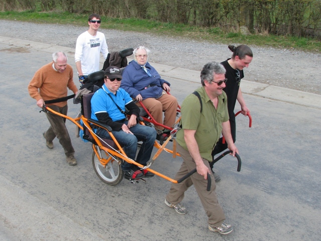 Randonnée sportive avec joëlettes, Bure, 2011