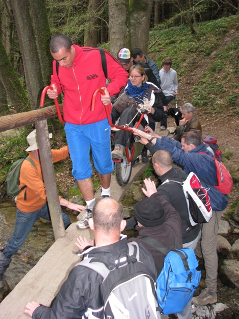 Randonnée sportive avec joëlettes, le Ninglinspo, 2011