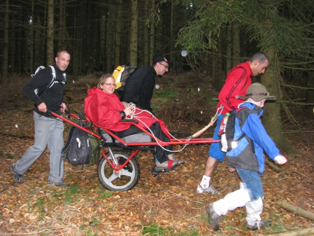 Randonnée sportive avec joëlettes, le Ninglinspo, 2011