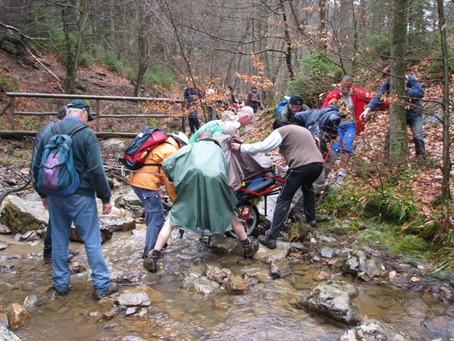 Randonnée sportive avec joëlettes, le Ninglinspo, 2011