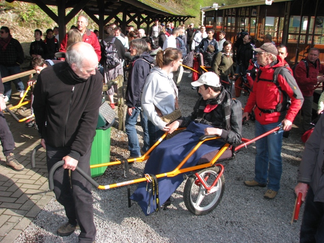 randonnée avec joëlettes, Han-sur-Lesse, 2011