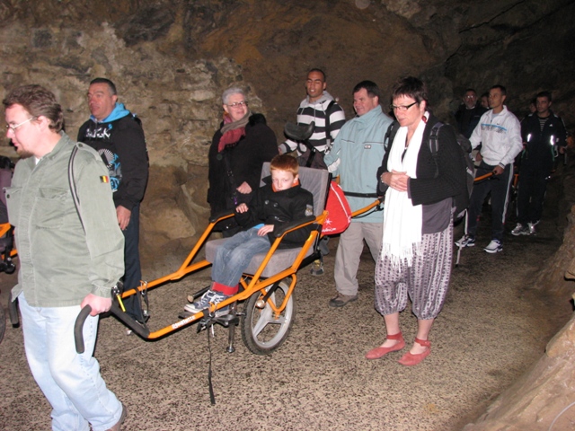 randonnée avec joëlettes, Han-sur-Lesse, 2011