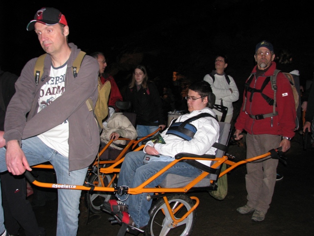 randonnée avec joëlettes, Han-sur-Lesse, 2011