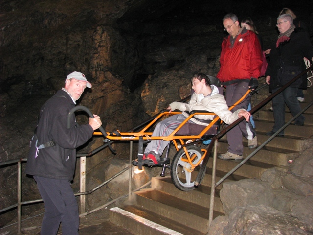 randonnée avec joëlettes, Han-sur-Lesse, 2011