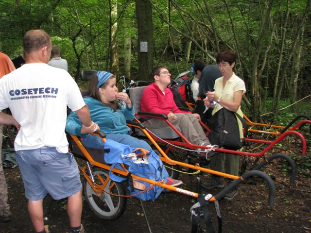 Randonnée sportive avec joëlettes, Marneffe, 2011