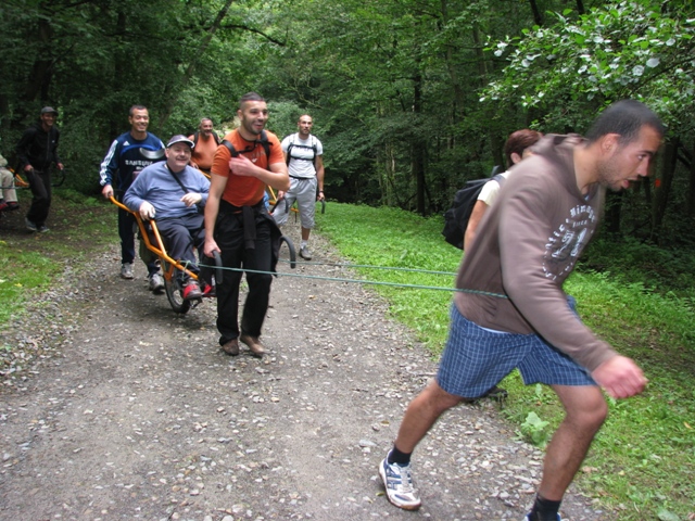 Randonnée sportive avec joëlettes, Marneffe, 2011