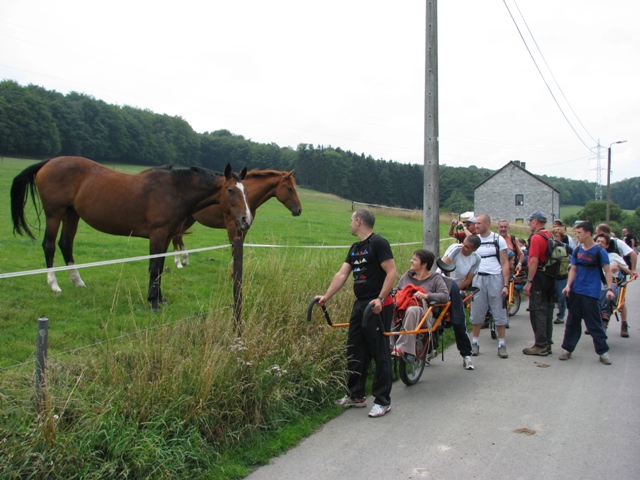 Randonnée sportive avec joëlettes, Marneffe, 2011