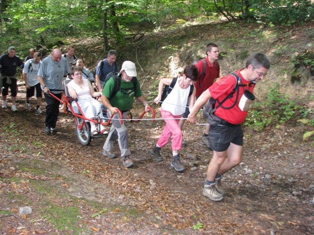 Randonnée sportive avec joëlettes, Tilff, 2011