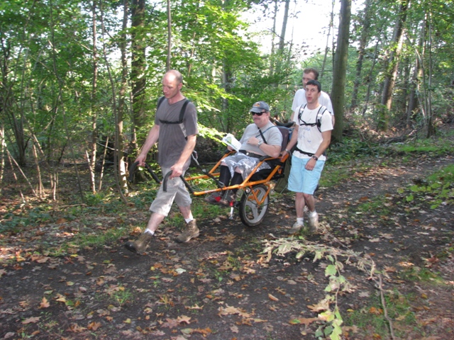 Randonnée sportive avec joëlettes, Malonne, 2011