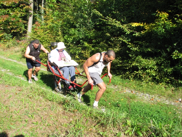 Randonnée sportive avec joëlettes, Malonne, 2011