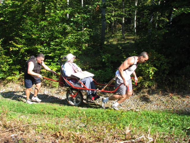 Randonnée sportive avec joëlettes, Malonne, 2011