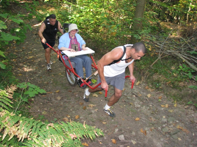 Randonnée sportive avec joëlettes, Malonne, 2011