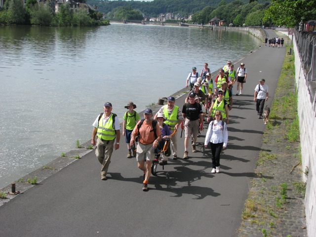 randonnée sportive avec joëlettes, Namur, 2012