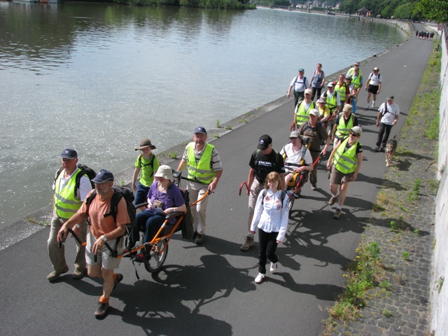 randonnée sportive avec joëlettes, Namur, 2012