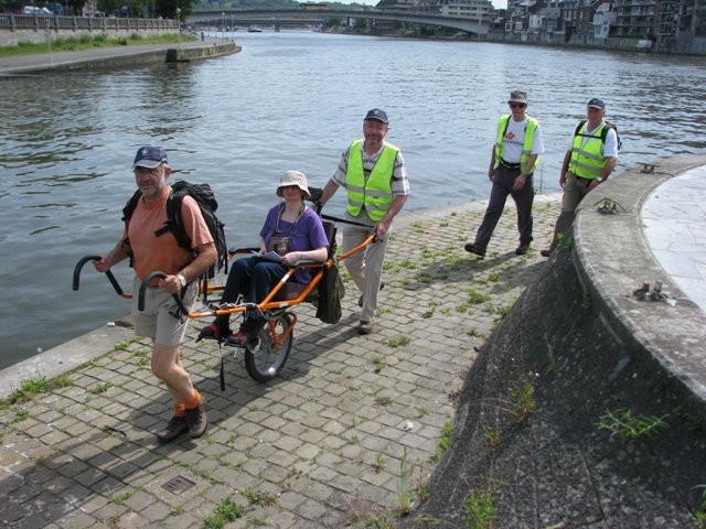 randonnée sportive avec joëlettes, Namur, 2012