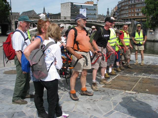 randonnée sportive avec joëlettes, Namur, 2012