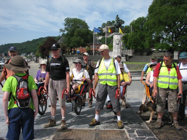 randonnée sportive avec joëlettes, Namur, 2012