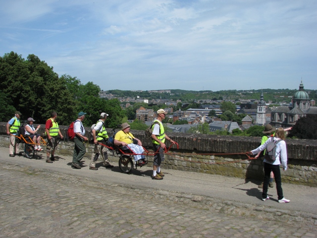 randonnée sportive avec joëlettes, Namur, 2012