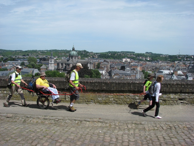 randonnée sportive avec joëlettes, Namur, 2012