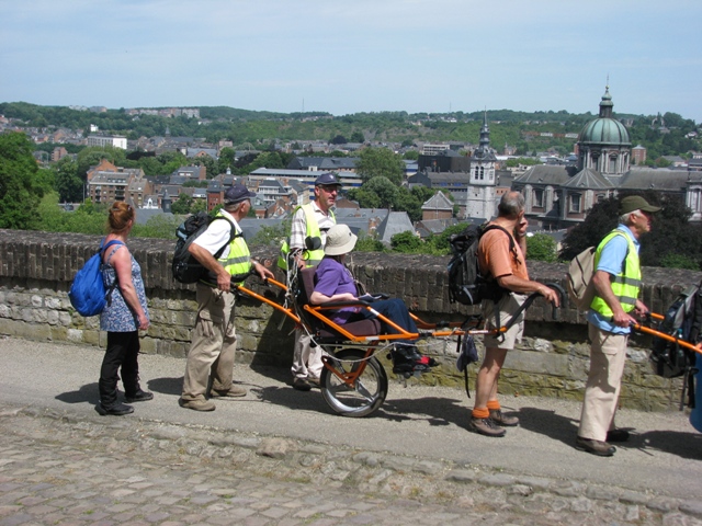 randonnée sportive avec joëlettes, Namur, 2012