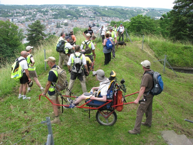 randonnée sportive avec joëlettes, Namur, 2012